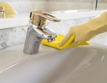 Kitchen cleaning for a Clapham home